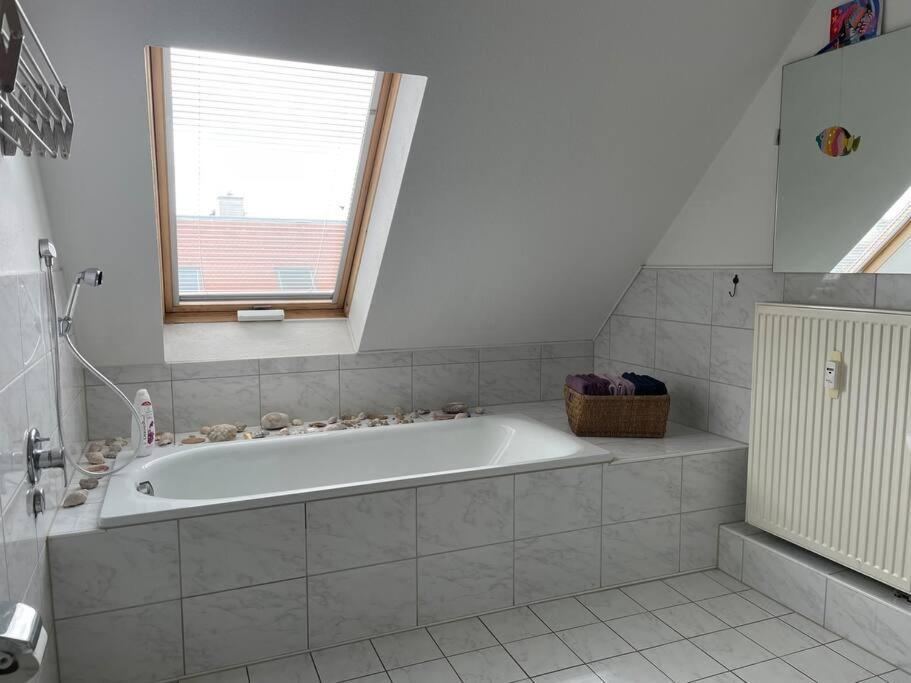 105Qm-3-Raum, Zentral, Ruhig, Gemuetlich Apartment Leipzig Exterior photo